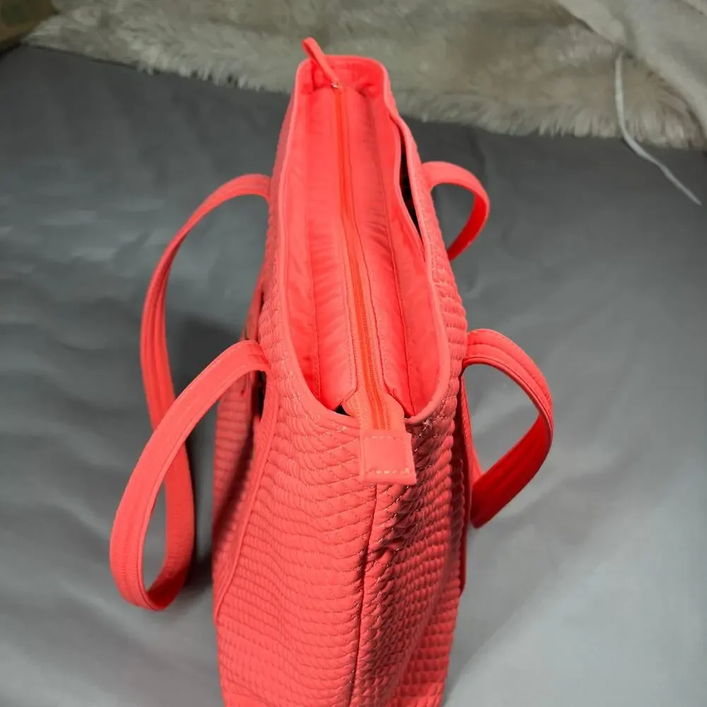 Vera Bradley Big Tote Bag Zip Top Quilted Coral Interior Pockets Bonus Clear Bag